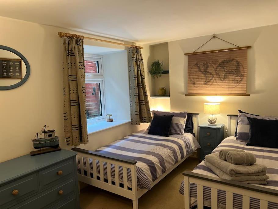 Harbourside 2 Bed Apartment, Barmouth Bridge Views Bagian luar foto