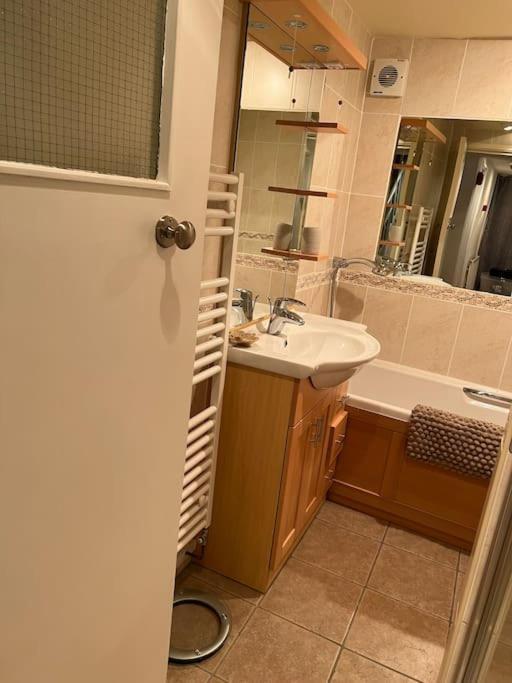 Harbourside 2 Bed Apartment, Barmouth Bridge Views Bagian luar foto